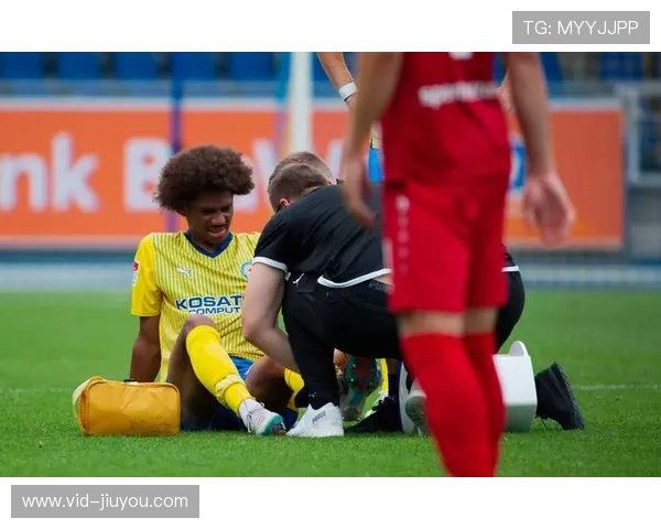 达姆施塔特买断秋山裕纪，日本中场德乙16场全勤成核心